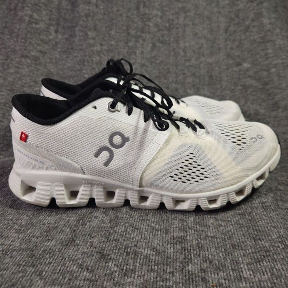 On Cloud X Running Shoes White Black Blue Mesh Trainers 40.99706 Men’s 7~ Ws 8.5